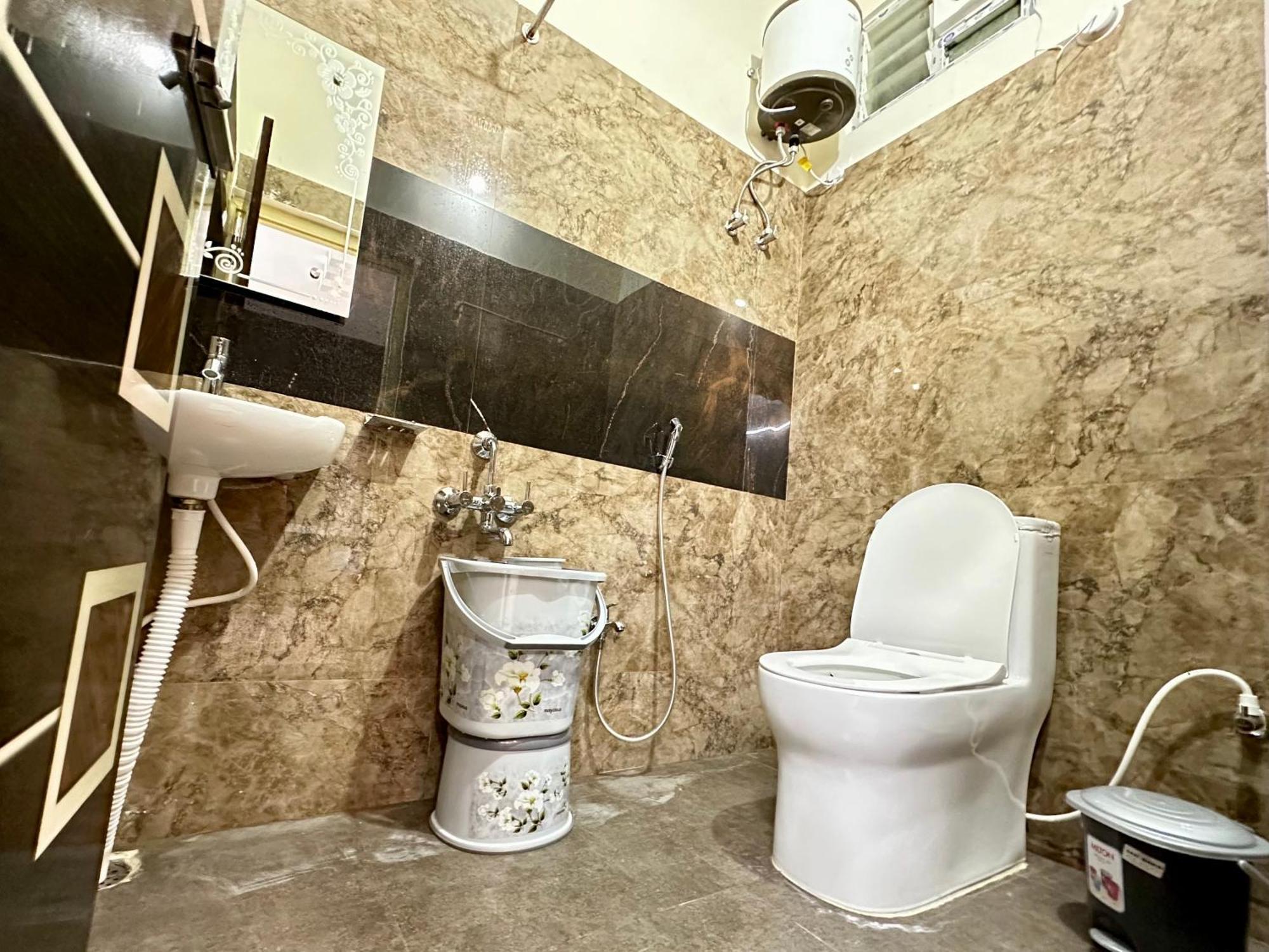Truelife - 3Bhk Luxury Suites - Ps4 Veg Restaurant, On The Way To Balaji Temple - 2500 Sft Large Signature Apartments - Modular Kitchen - Super Fast Wifi, Smart Tv, 250 Jio Channels - Parking - Easy Access To All Temples - Top Service With Lots Of Lo Tirupati Dış mekan fotoğraf