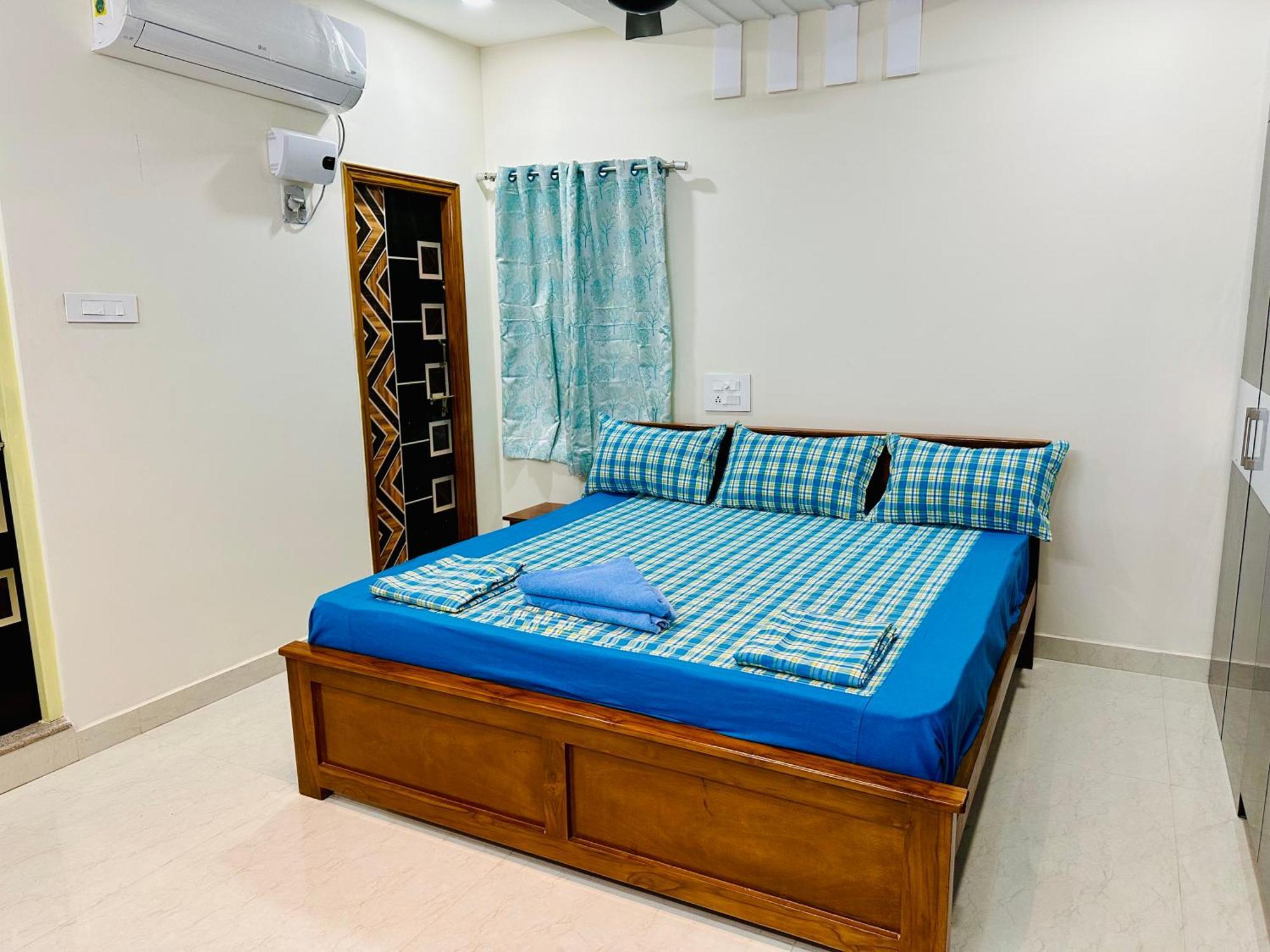 Truelife - 3Bhk Family Suites - Ps4 Pure Veg Restaurant On The Way To Balaji Temple - 2500 Sft Large Signature Apartment - Modular Kitchen - Super Fast Wifi, Smart Tv, 250 Jio Channels - Parking - Easy Access To All Temples - Top Service With Lots Of Tirupati Dış mekan fotoğraf